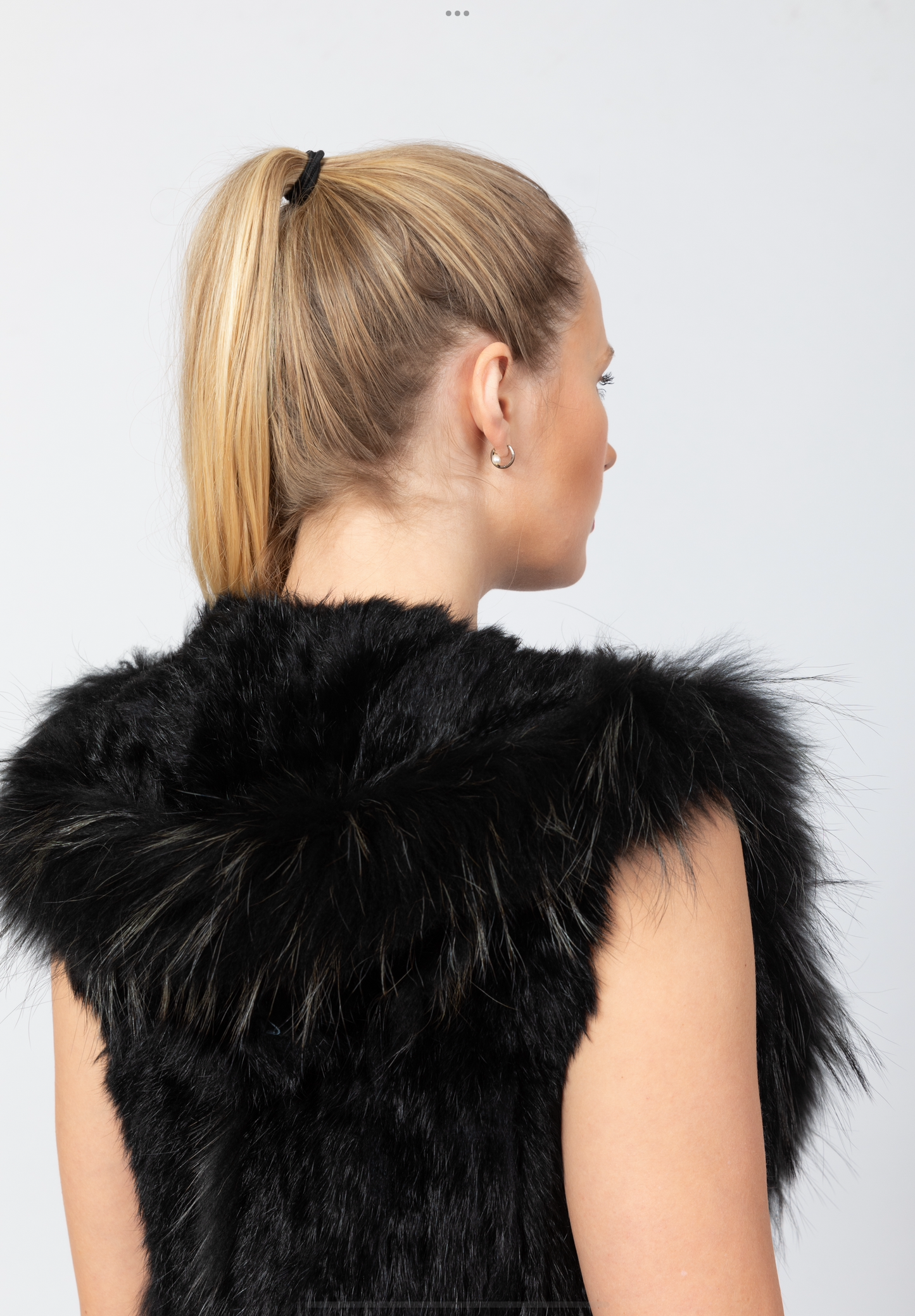 Mania vest