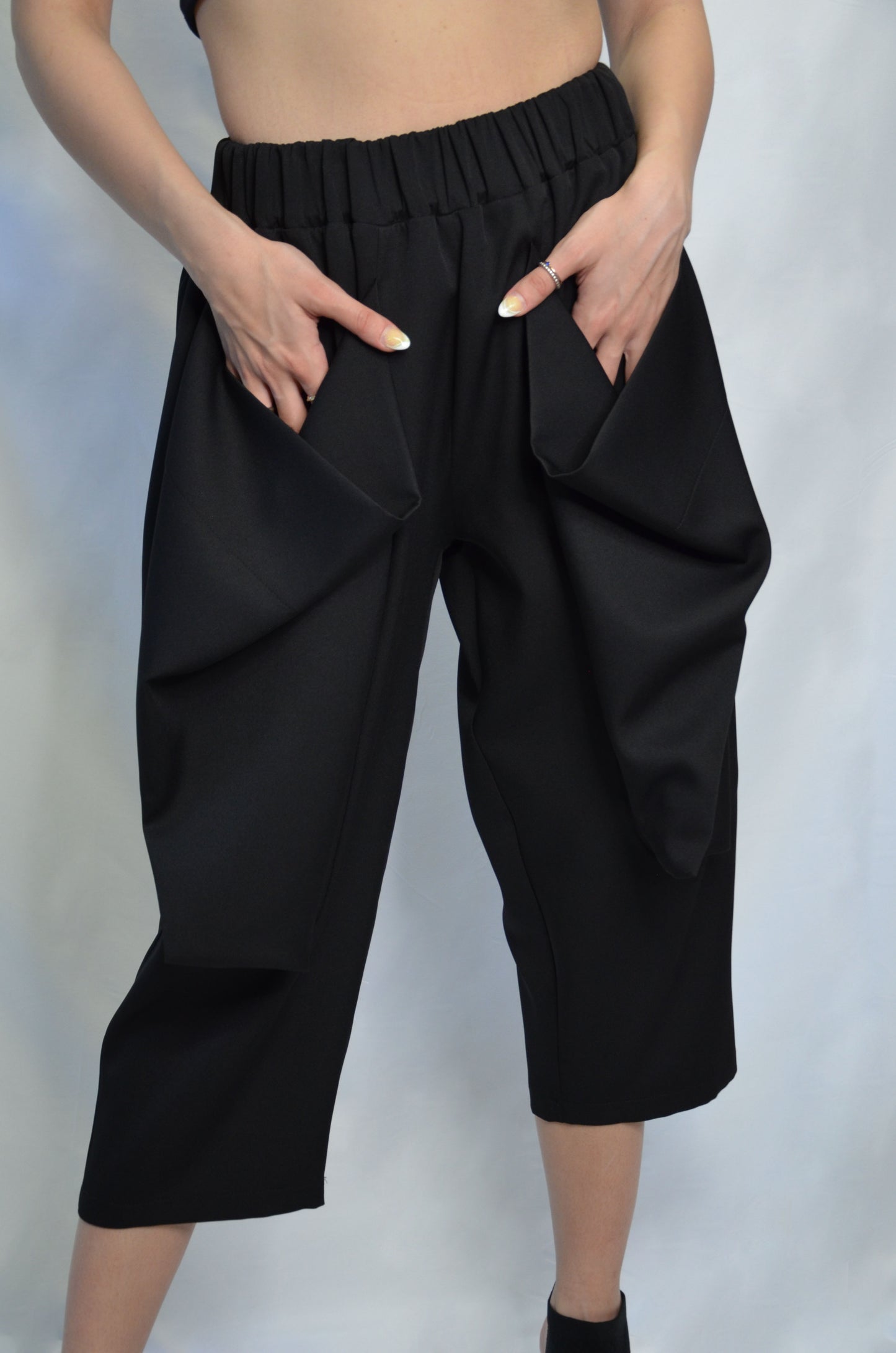 MERUTA PANTS